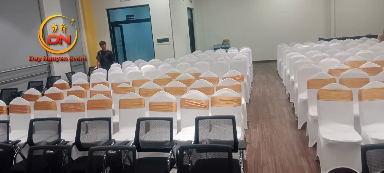 Những điều khách hàng cần lưu ý khi thuê bàn ghế sự kiện