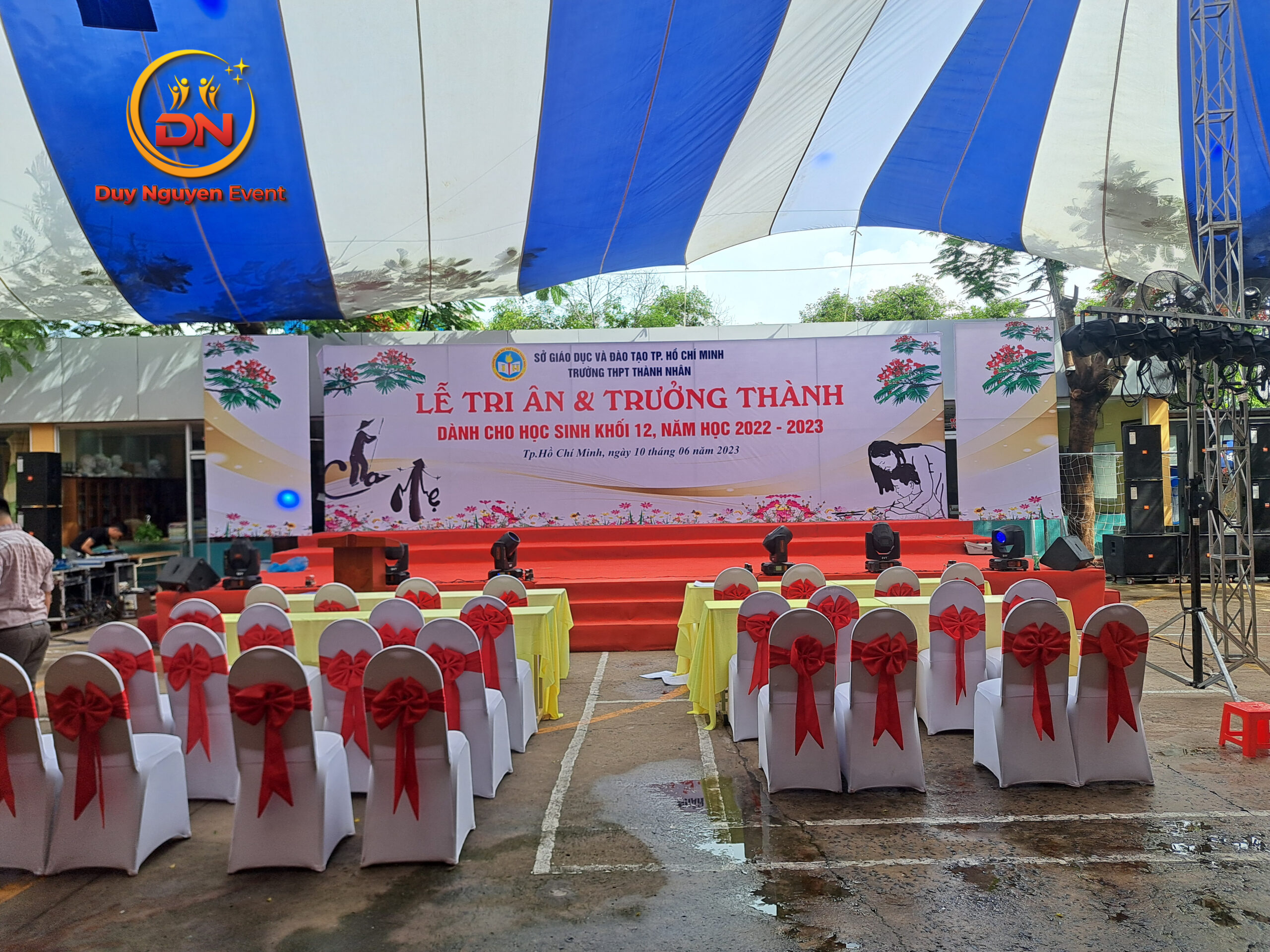 Khung backdrop check-in sự kiện với thiết kế bắt mắt