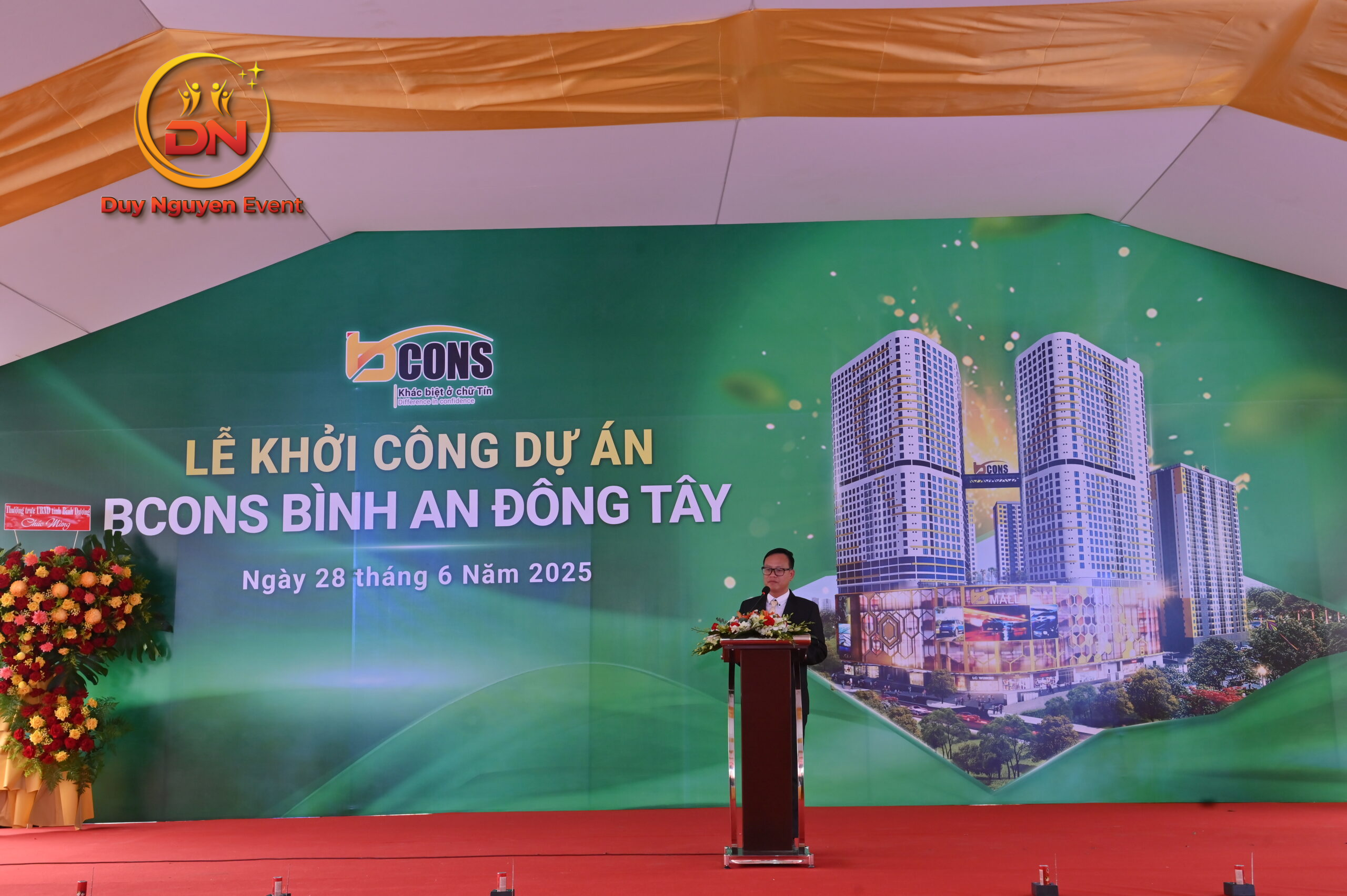 Khung backdrop được kiểm tra chất lượng trước khi sử dụng tại Thuận An