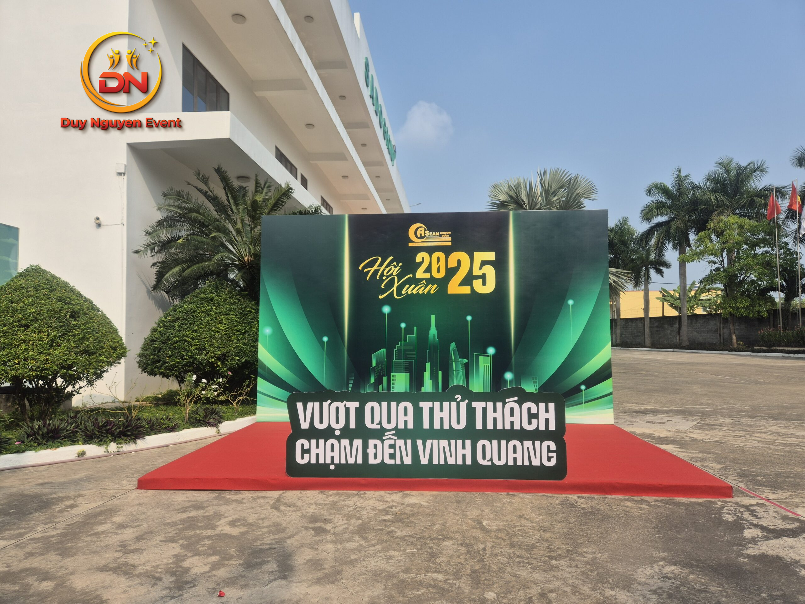 Dịch vụ cho thuê backdrop tại Quận 4 cho đa dạng sự kiện: sinh nhật, hội nghị, đám cưới, khai trương.