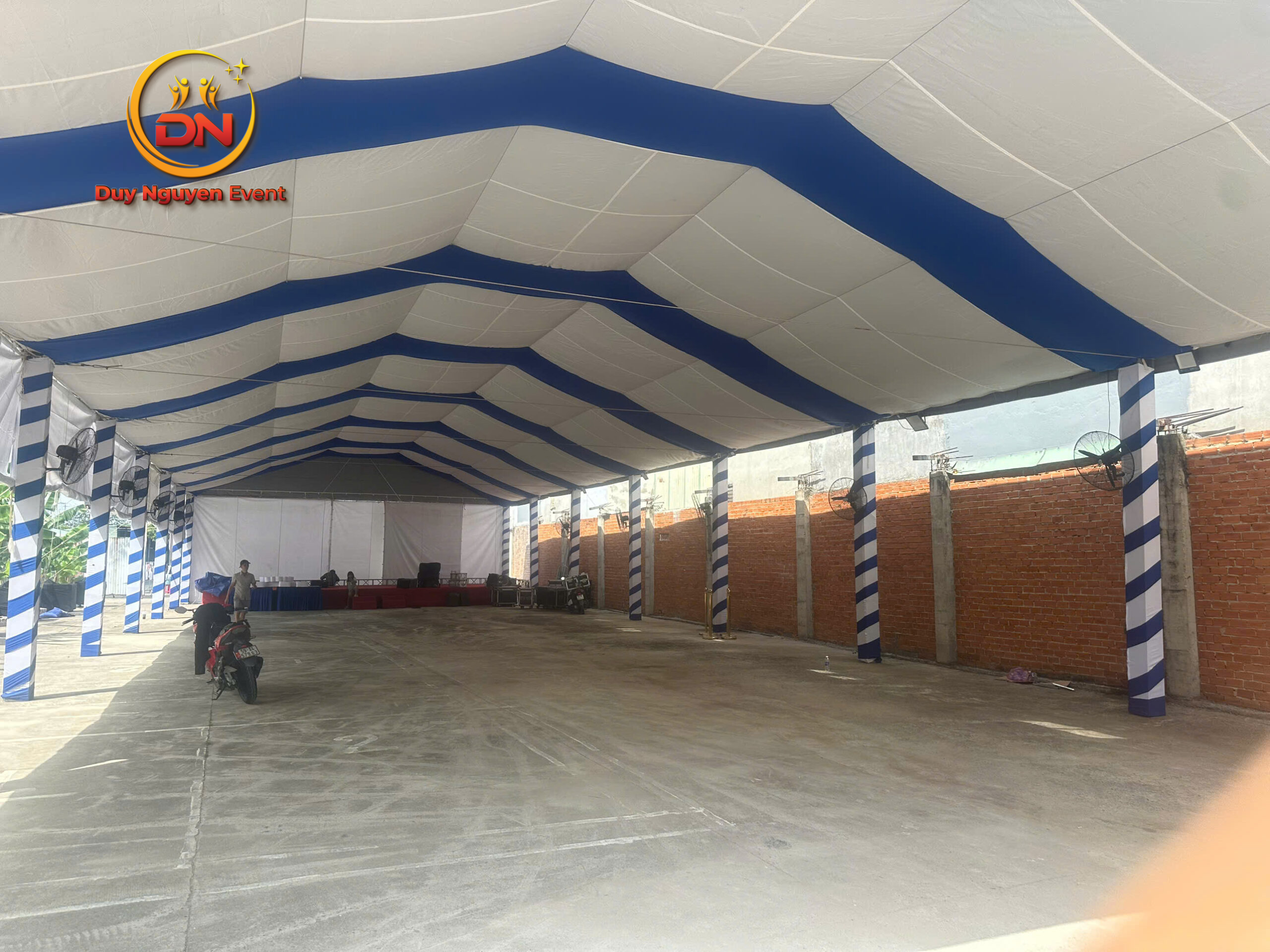 Lắp đặt nhà bạt không gian nhanh chóng tại Quận 8