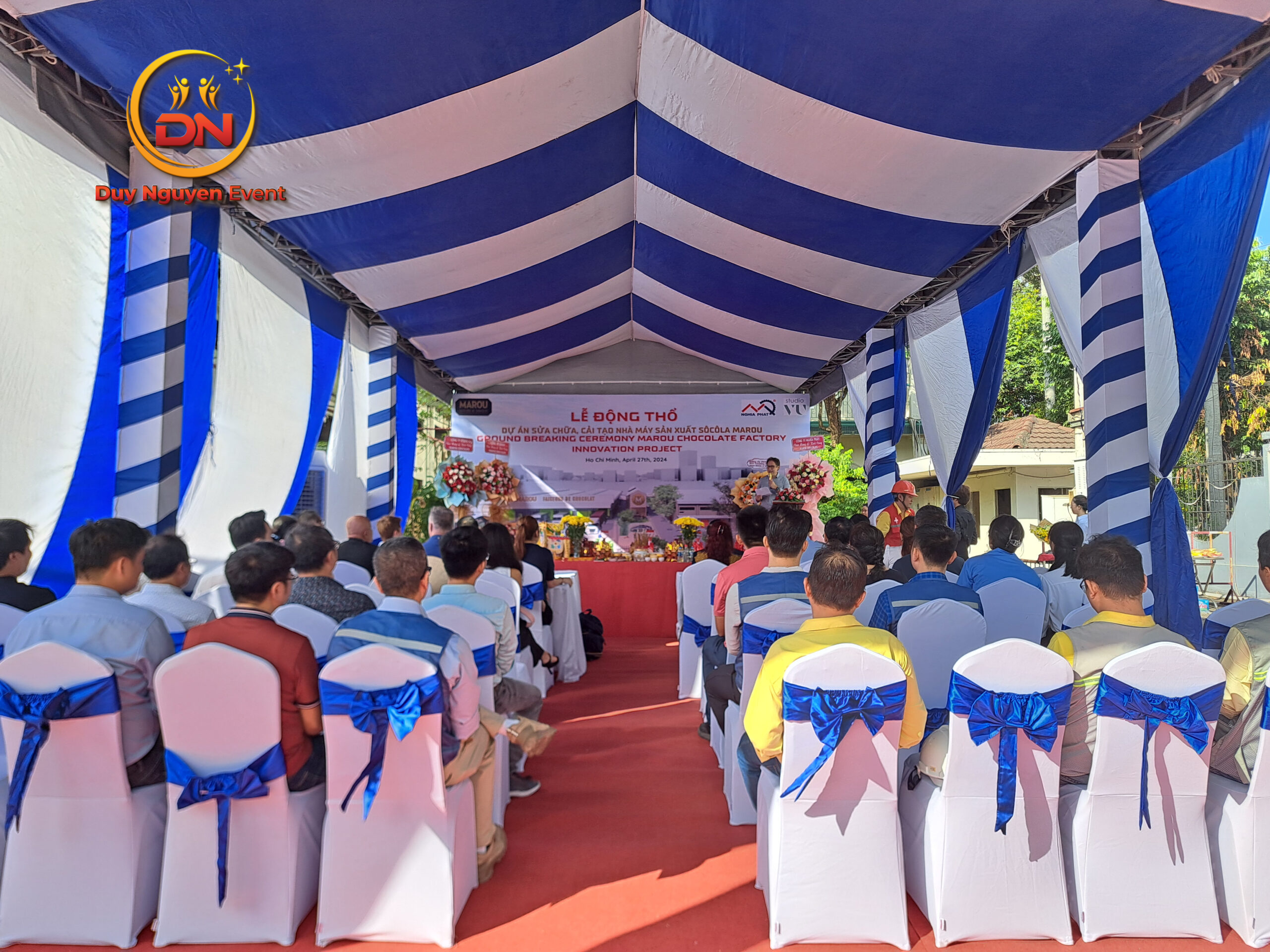 Lắp đặt backdrop hội thảo chuyên nghiệp tại Quận 12