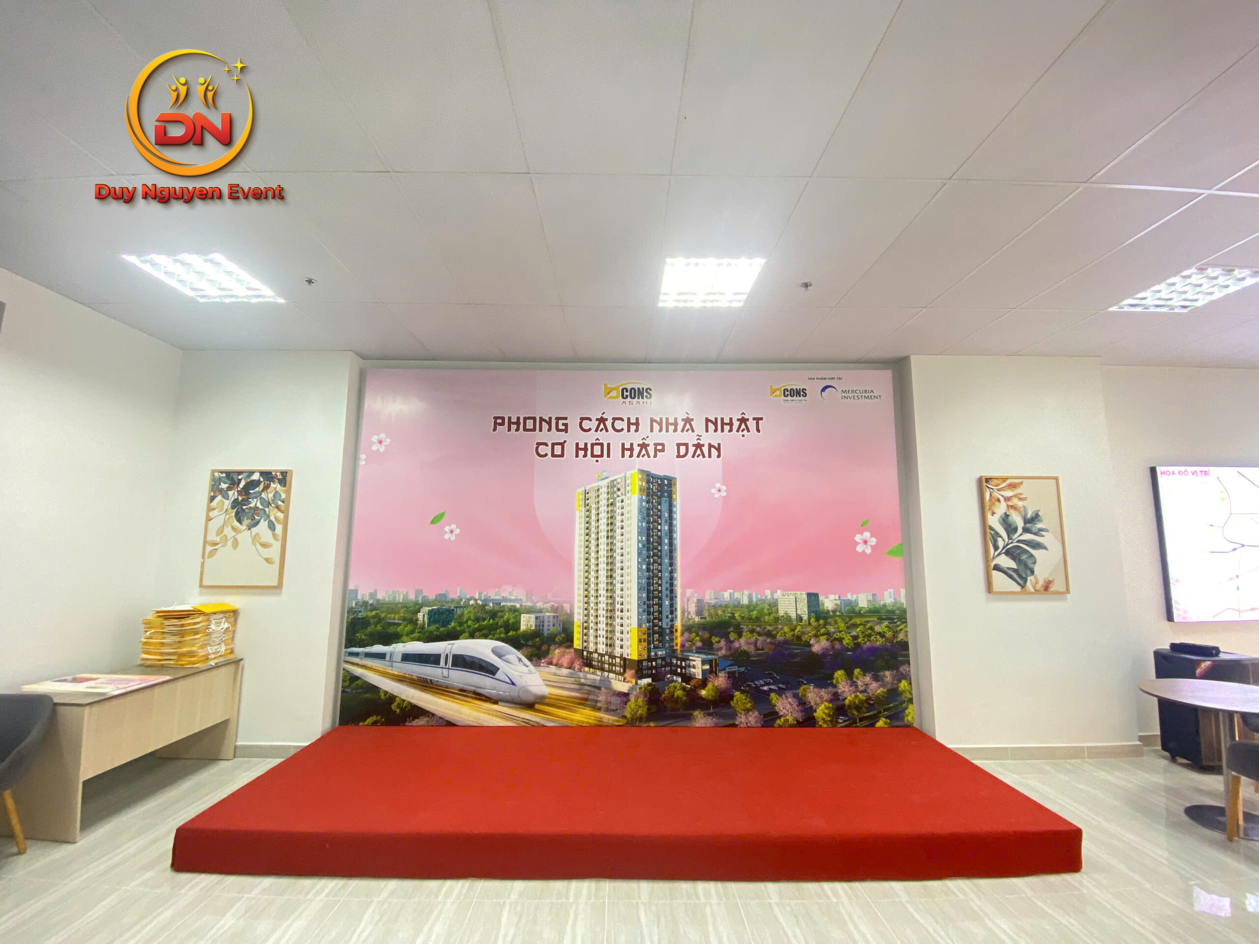 Bề mặt mịn và sắc nét của decal PP khi in backdrop sự kiện.