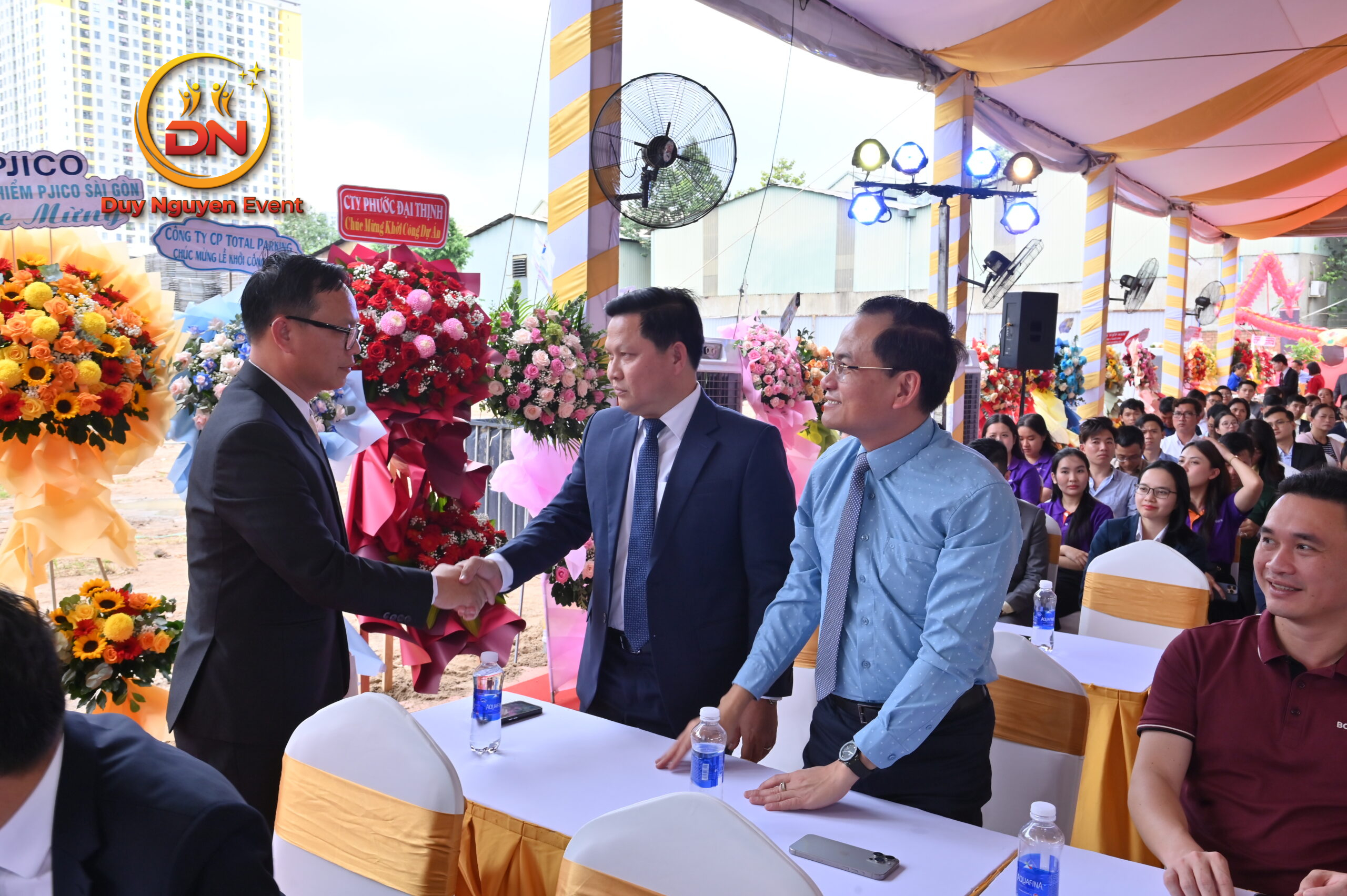 Dự án 3 - Nhà bạt hội chợ tại khu dân cư.