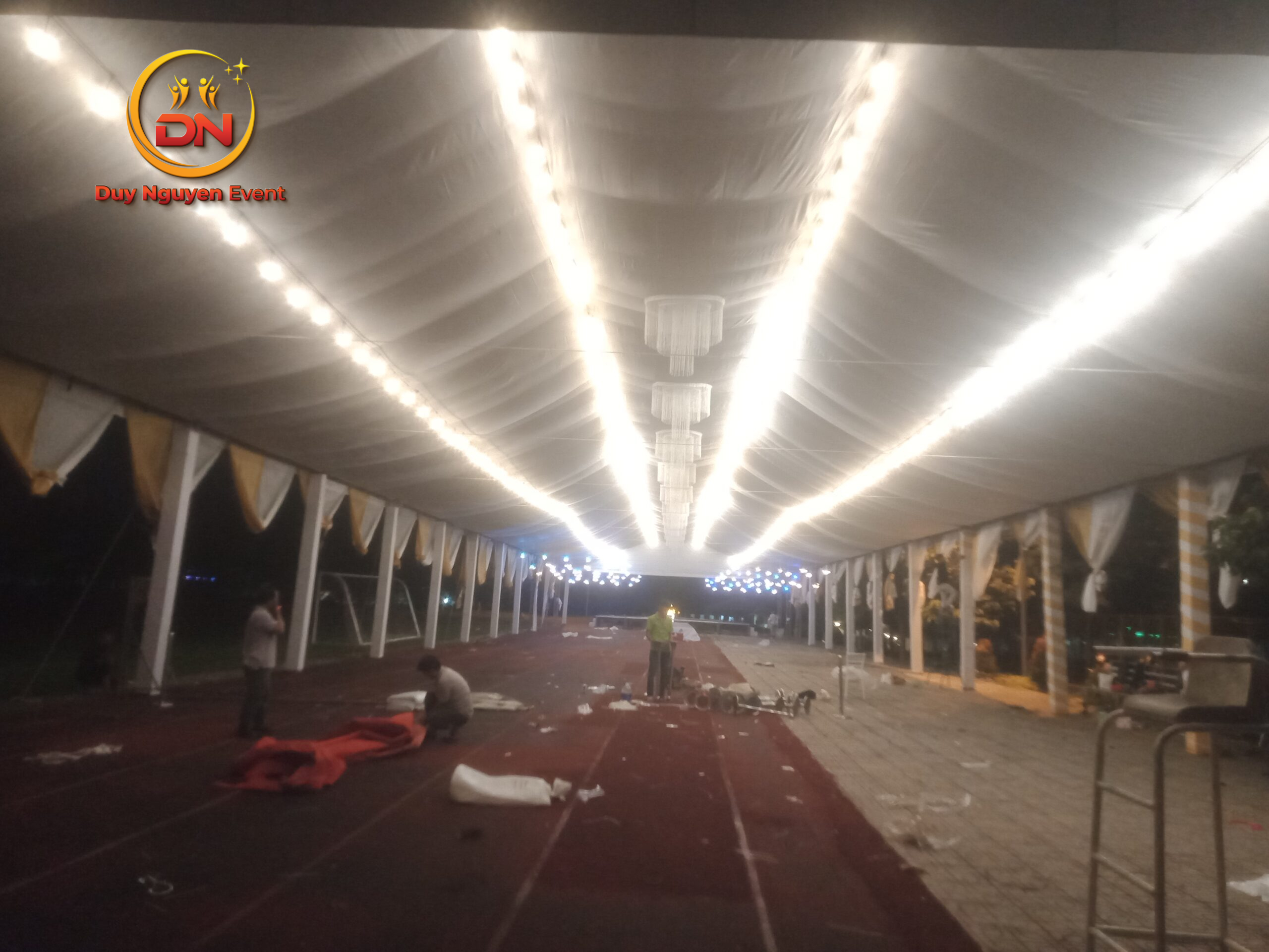 Combo thuê nhà bạt + bàn ghế + âm thanh trọn gói Long An