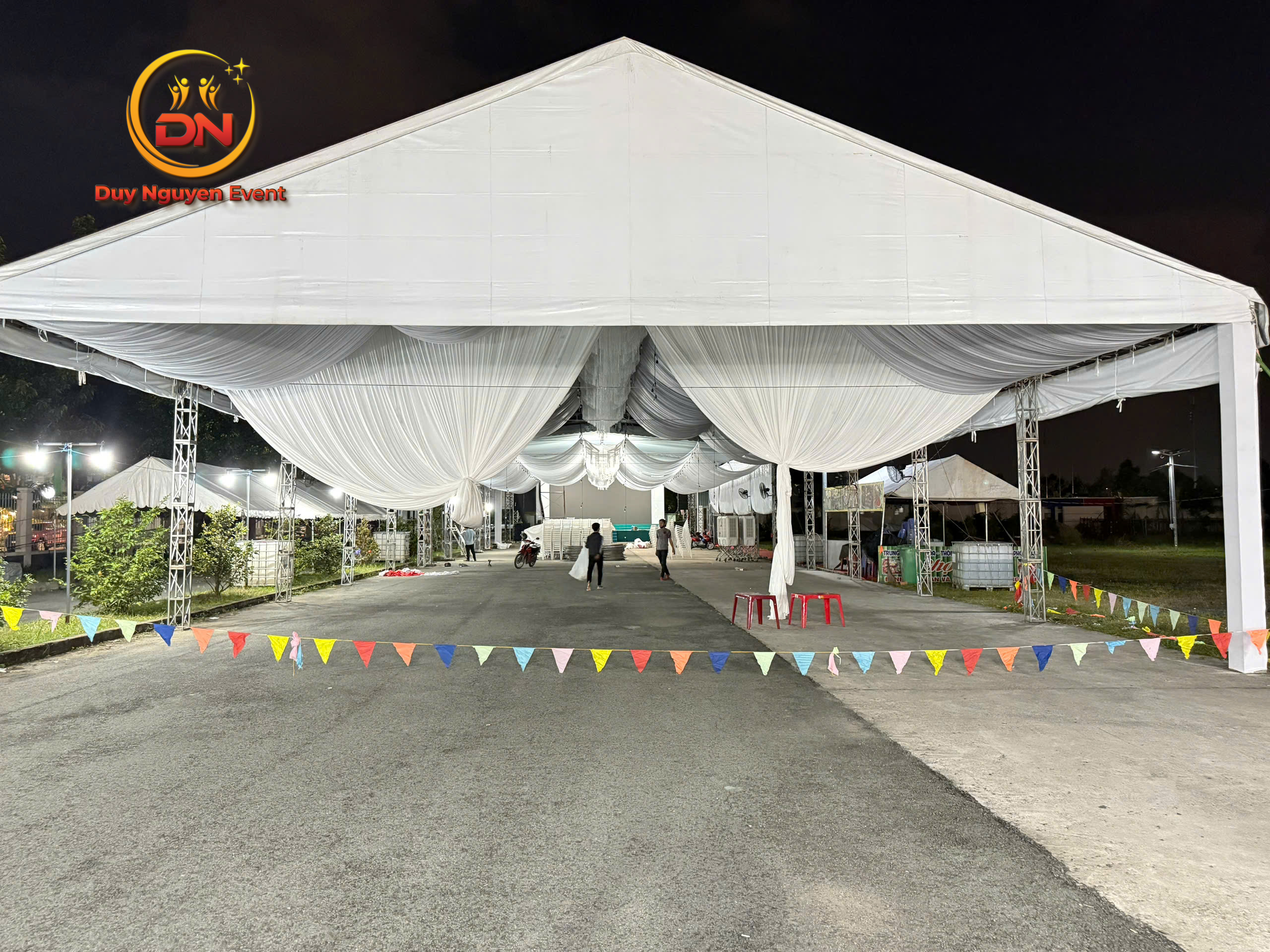 Toàn cảnh lắp đặt nhà bạt không gian khẩu độ lớn tổ chức sự kiện ngoài trời tại Đồng Nai.