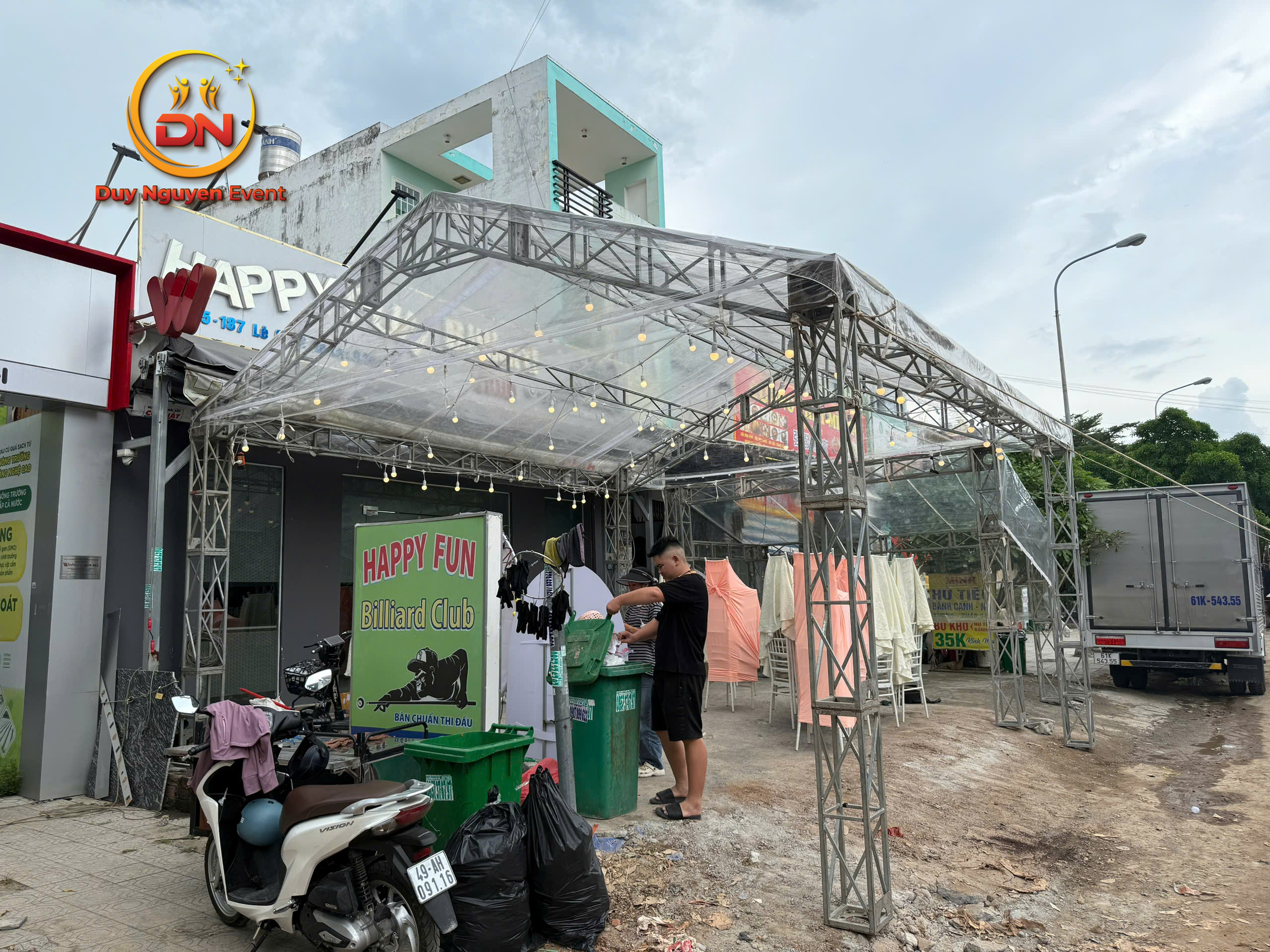 Hình ảnh lắp đặt rạp sự kiện chuyên nghiệp của Sự Kiện Duy Nguyễn