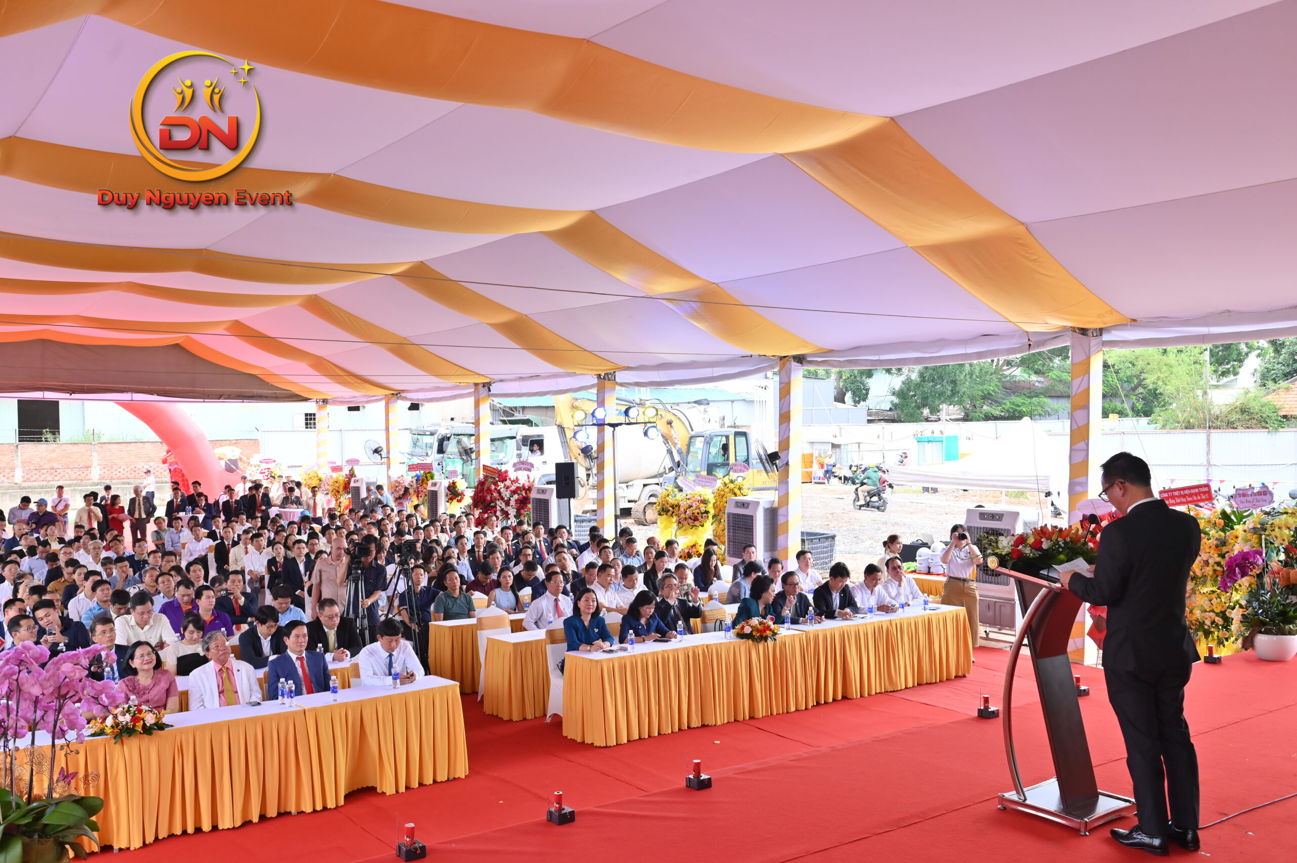 Nhà bạt không gian hoành tráng tại lễ khởi công dự án Bcons Bình An Đông Tây