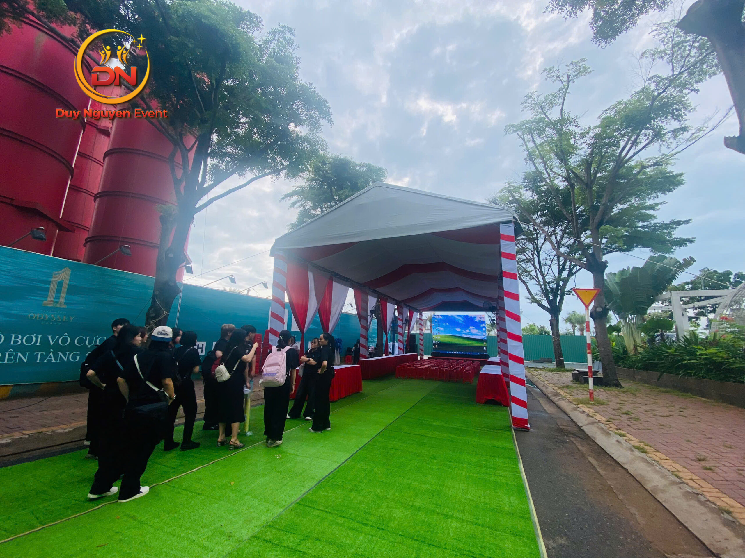 Kỹ thuật Sự Kiện Duy Nguyễn khảo sát miễn phí mặt bằng lắp nhà bạt tại KCN Amata, Đồng Nai.