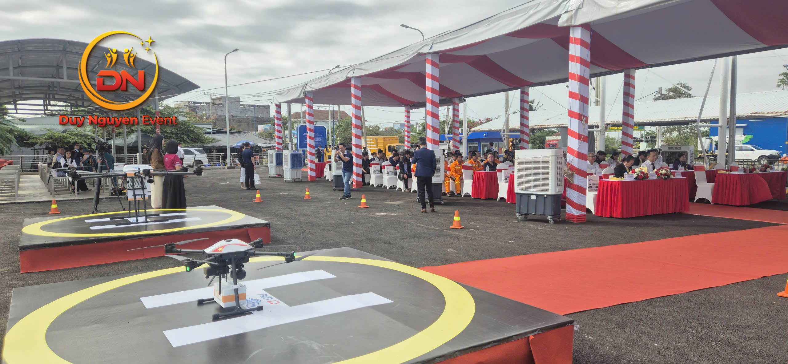 Cho thuê cổng hơi và thảm đỏ sự kiện VietNam Post Cần Giờ